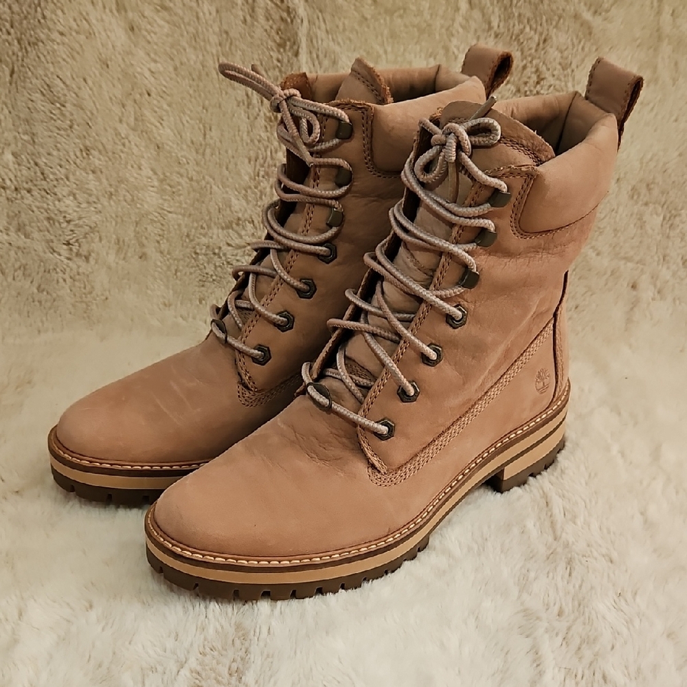 Timberland Women's Courmayeur Valley 6-Inch Tan Lace-Up Moto Boots